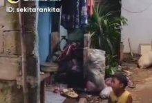 Terkadang bapak anak laki-laki ini terkadang dapat makan 1 kali sehari.