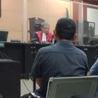 SATPOL PP KOTA TANGERANG SERET PEDAGANG CILOK, GORENGAN, TAHU GOJOROT, KE PENGADILAN DENDA MASING 1000RIBU.