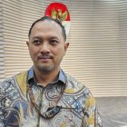 Hasto sekjen PDIP Berbicara terlalu menyudutkan KPK pihak penyidik.