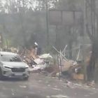 Banyak para kendaraan yang menujuh ke puncak Bogor sering macet, kini pihak Pemprov warung di bersihkan.