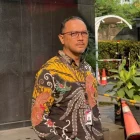 Dari 17 tersangka pemberi, 15 di antaranya adalah pihak swasta, sedangkan dua lainnya merupakan penyelenggara negara.