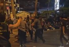 Jokowi bisa dikenakan penjahat demokrasi dan melanggar konstitusi bernegara.
