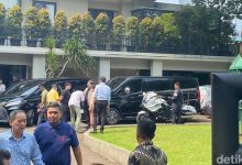 Airlangga ketua partai Golkar akam menyerahkan tugasnya, sebagai ketua umum.
