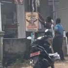 Kendaraan Plat merah viral sedang pasang sepanduk. Balon bupati Kabupaten Tangerang Banten.