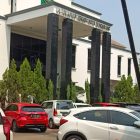Paket pengadaan Cathlab RSUD Kota Tangerang senilai 26 milyar rupiah oleh Dinas Kesehatan Kota Tanggerang diduga ada kejanggalan.