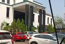 Paket pengadaan Cathlab RSUD Kota Tangerang senilai 26 milyar rupiah oleh Dinas Kesehatan Kota Tanggerang diduga ada kejanggalan.