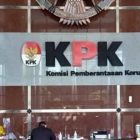 KPK belum menyebutkan nama-nama yang jadi tersangka.