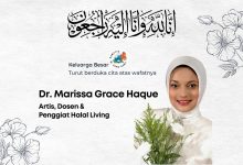 Istri kang Fauzi artis dan aktor meninggal dunia tadi subuh, jam 05.00 Wib.