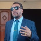 IBU KETERGANTUNGAN OBAT KERAS HASAN MENGAJUKAN HAK ASUH ANAK YANG MASIH BERUSIA 6 TAHUN.