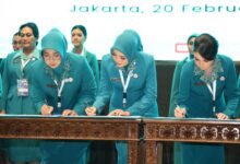 Tinawati Andra Soni Dilantik Tri Tito Karnavian Sebagai Ketua TP PKK dan Pembina Posyandu Provinsi Banten.