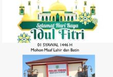 Direktur beserta karyawan dan karyawati RSUD kota Madiun Mengucapkan Selamat hari raya idul Fitri 1 Syawal 1446 H Mohon maaf lahir dan batin.