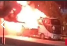 Bus terbakar membawa 49 penupang siswa sdit pula g dari Tour di lembang Bandung.