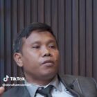 Advokat Ahmad Khozinudin, SH Kades yang sudah di tangkap mabes Polri belum ada penetapan hukum di Pengadilan Negeri.