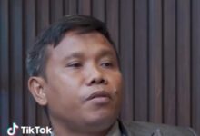 Advokat Ahmad Khozinudin, SH Kades yang sudah di tangkap mabes Polri belum ada penetapan hukum di Pengadilan Negeri.
