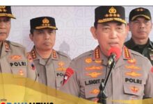 Peran TNI di kejaksaan perlu di pertanyakan. Kalaborasi polisi, kejaksaan, pengadilan satu wadah dalam payung hukum.
