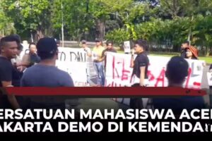 Mahasiswa Aceh Se-Jabotabek Gelar Aksi Protes di Depan Gedung Kemendagri, Tolak Keputusan Terkait 4 Pulau di Aceh.
