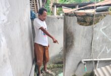 Desa Jiwan pembangunan jamban untuk keluarga tidak mampu.