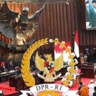 Gaji sudah besar, masih saja aspirasi masyarakat tidak di jalani.