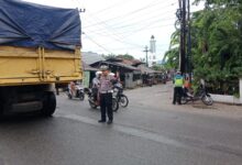 Personil Sat Lantas Polres Batu Bara Siaga, Pengaturan Lalin Berjalan Lancar.