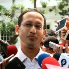 Prof. Dr. MAHFUD MD : NADIEN MAKARIM SERING NGANTOR DI HOTEL.