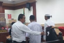 SINDIKAT JUAL BELI SENPI JENIS PISTOL BERIKUT PELURU ILEGAL DIHUKUM HANYA 12 BULAN.