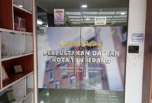 Kurangnya pengujung dari Siswa, Mahasiswa dan di masyarakat membaca buku,