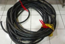 Lampu penerangan jalan Tol padam ternyata kabelnya di curi.