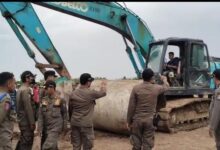 Ia menanggapi bahwa sepadan laut dan darat tanah warga sepanjang laut pesisir Utara Tangerang, Kab Tangerang Banten ada indikasi pemerasan.