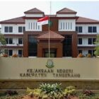 KPK OTT KASIPIDUM KEJAKSAAN TANGERANG DAN 2 OKNUM KEJAKSAAN TINGG BANTEN DUGAAN TERIMA SUAP TKA