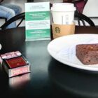 Habis puasa dan sebulan penuh, ngopi di starbuks sangat indah.