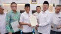 Menteri ATR/Kepala BPN menyerahkan 103 Sertipikat Hak Pakai milik delapan.
