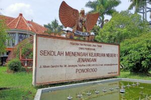Sekolah Negeri Diduga Masih Tarik SPP, SMKN 1 Jenangan Terancam Dilaporkan.