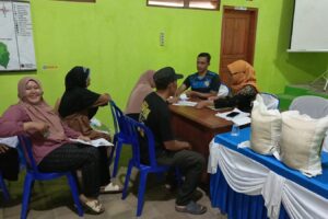 Desa bodag fasilitasi pembagian bantuan pangan dari pemerintah pusat melalui badan pangan nasional.