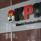 KPK behasil OTT penjabat Pemkab Tulung Agung dengan barang bukti.