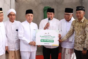 Menutup sambutannya, dia mengucapkan terima kasih atas sinergi dan dukungan masyarakat terhadap program.