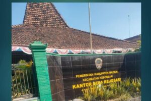 Pemerintah desa Rejosari dan beserta stafnya kec bonsari kabupaten Madiun mengucapkan Selamat hari jadi kabupaten Madiun ke-458 tahun.