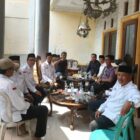 Pelatihan keselamatan melaut, hingga penguatan UMKM berbasis produk laut bagi ibu-ibu nelayan di pesisir Tangerang.