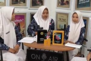 SMKN 1 Tuban Teguhkan Status Sekolah Literasi Nasional Melalui Pembiasaan Pemanfaatan Teknologi Secara Berkelanjutan.