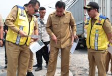 Bupati Tangerang : Diharapkan dapat meningkatkan kualitas dan kemantapan jalan sehingga lebih aman dan nyaman digunakan masyarakat .