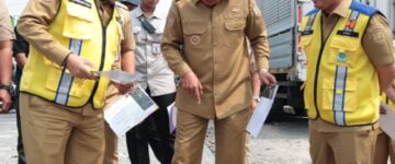 Bupati Tangerang : Diharapkan dapat meningkatkan kualitas dan kemantapan jalan sehingga lebih aman dan nyaman digunakan masyarakat .