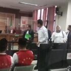 MEMALUKAN PEJABAT DINAS. CATATAN. SIPIL TERTANGKAP ISTRI SAHNYA SEDANG KUMPUL KEBO DISIDANGKAN.