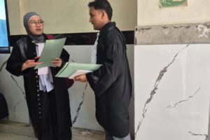 ADVOCAD TIDAK MENGGUNAKAN HAKYA PEMBELAAN TERDAKWA DI TUNTUT 2 TAHUN PENJARA.