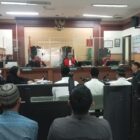 PEDAGANG BESI TUA BELI HP CURIAN TERANCAM PIDANA 6 TAHUN PENJARA.